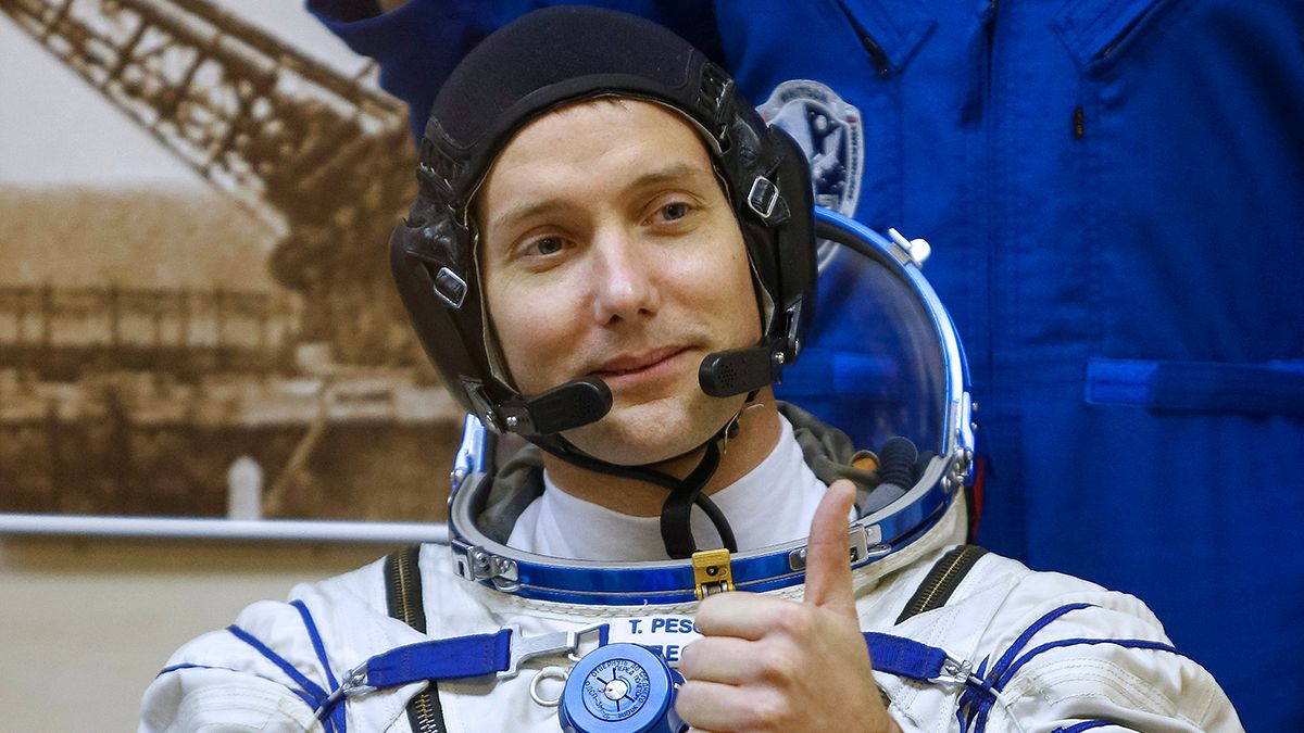 Primera salida orbital del astronauta francés, Thomas Pesquet