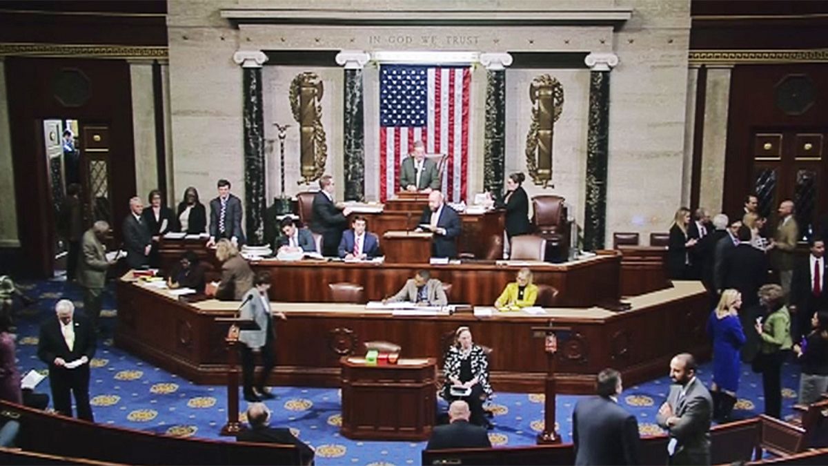US House follows Senate in voting to start Obamacare repeal