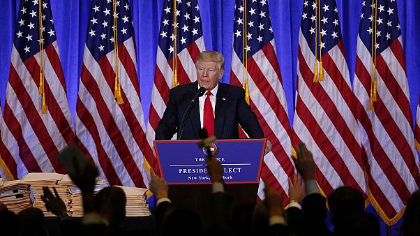Usa: il consigliere di Trump, Flynn, ha avuto contatti frequenti con la Russia Usa: il consigliere di Trump, Flynn, ha avuto contatti frequenti con la Russia