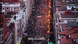 "Mar" de gente protesta pelos direitos dos etarras detidos