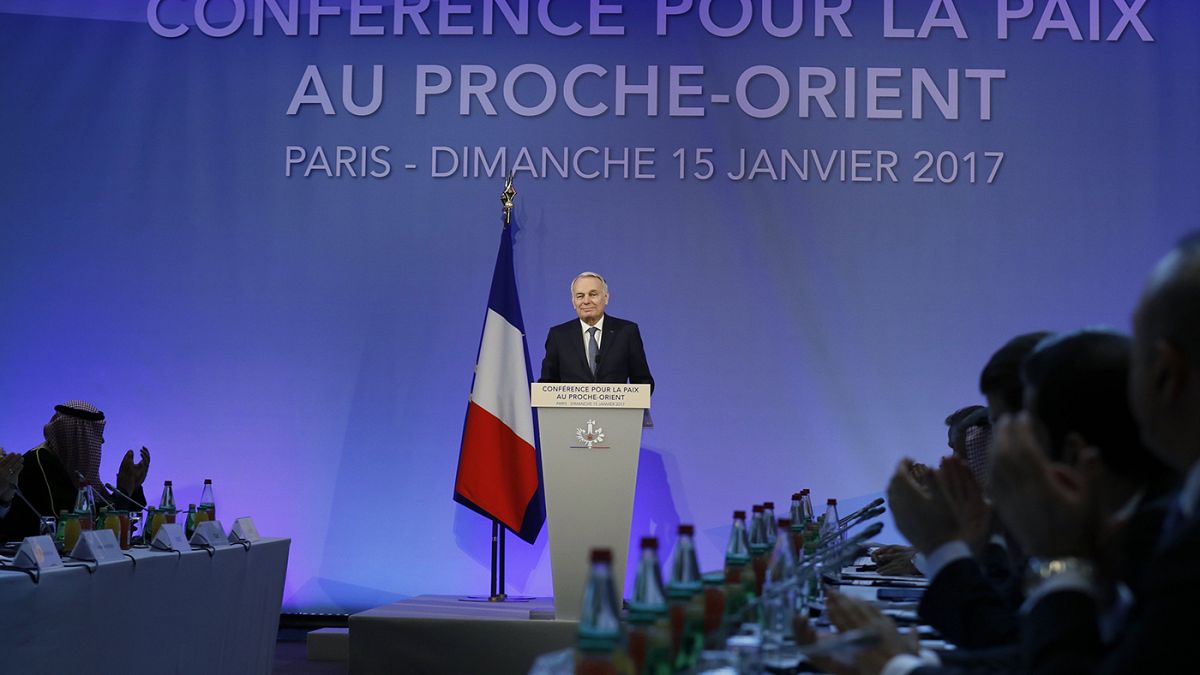Глава МИДа Франции призвал израильтян и палестинцев вернуться за стол переговоров