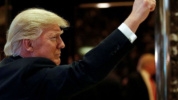 Trump: Merkel hat "katastrophalen Fehler" gemacht Trump: Merkel hat "katastrophalen Fehler" gemacht