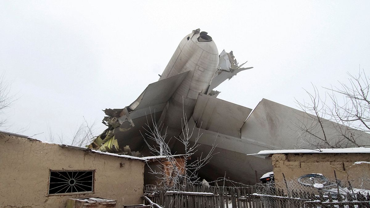 Le Kirghizstan en deuil après le crash d'un avion sur un village