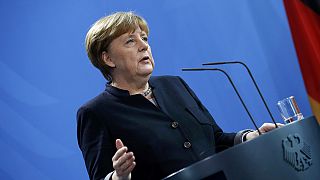 UE não responde a Trump, Merker mantém confiança nos 27