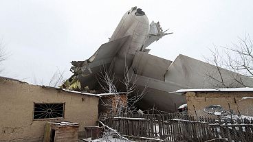 Κιργιστάν: Drone αποτυπώνει την τραγωδία με το αεροσκάφος που συνετρίβη σε σπίτια