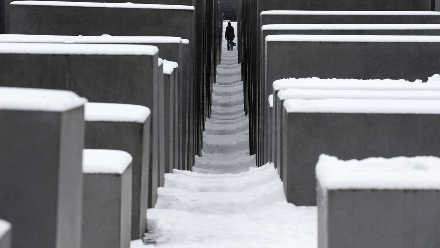 Holocaust-Denkmal eine Schande? AfD-Politiker Höcke hetzt und hetzt