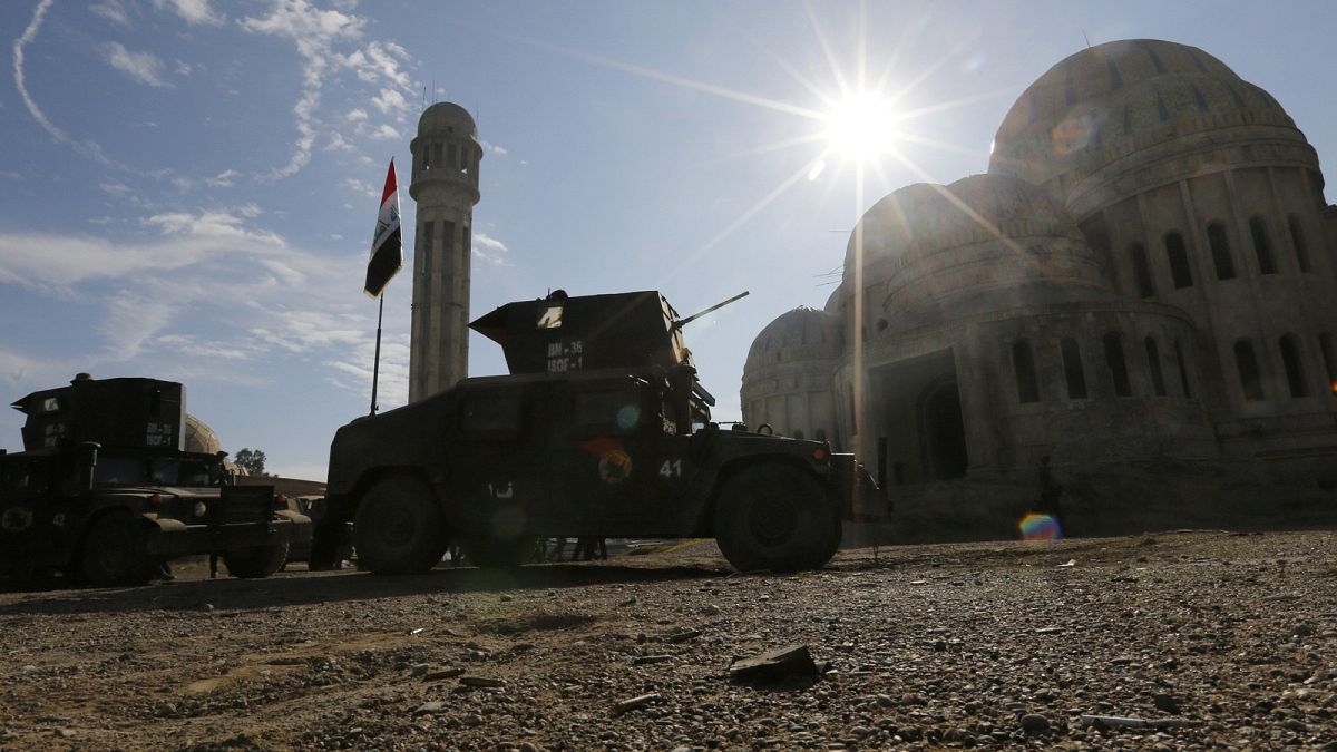 Mosul, l'esercito iracheno libera la zona est della città.