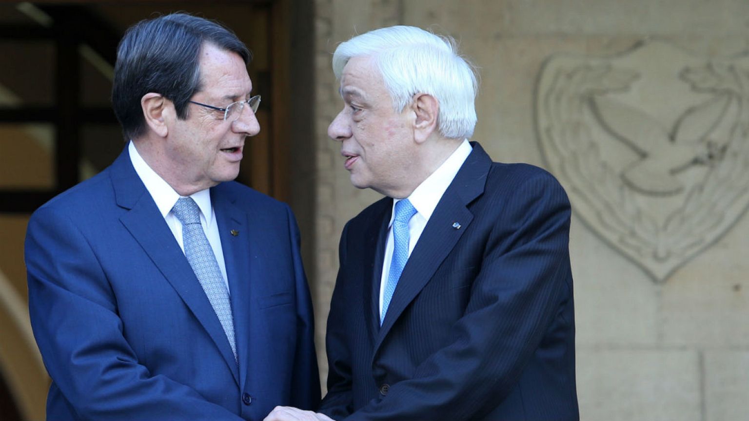 Παυλόπουλος-Αναστασιάδης: Λύση για το Κυπριακό χωρίς εγγυήσεις και τουρκικά στρατεύματα