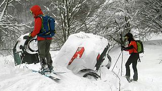 Italy: hotel rescuers find no sign of life after avalanche