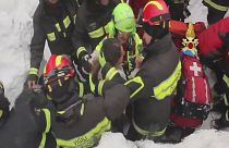 Avalanche en Italie : huit survivants, quatre morts, environ 25 personnes toujours disparues