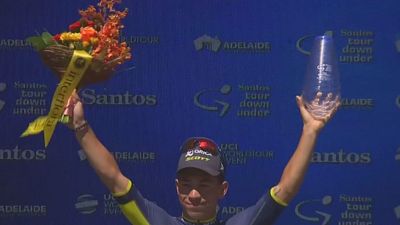 Tercera victoria en cuatro etapas para Ewan en el Tour Down Under
