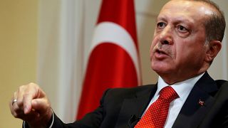 البرلمان التركي يوافق على تعزيز صلاحيات الرئيس أردوغان