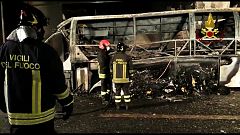 Testnevelő tanár mentette a gyerekeket a buszból
