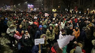 Romanians march against prison pardons