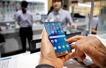 Cellulari con batterie a rischio esplosione. Il produttore: "Colpa di due fornitori"
