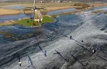 Oλλανδία: Παγοδρόμια οι λίμνες