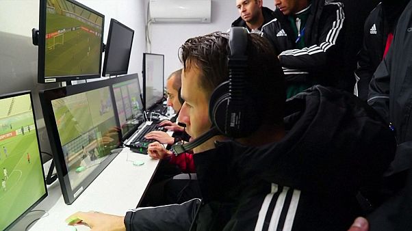Bundesliga: Der Videobeweis kommt Bundesliga: Der Videobeweis kommt