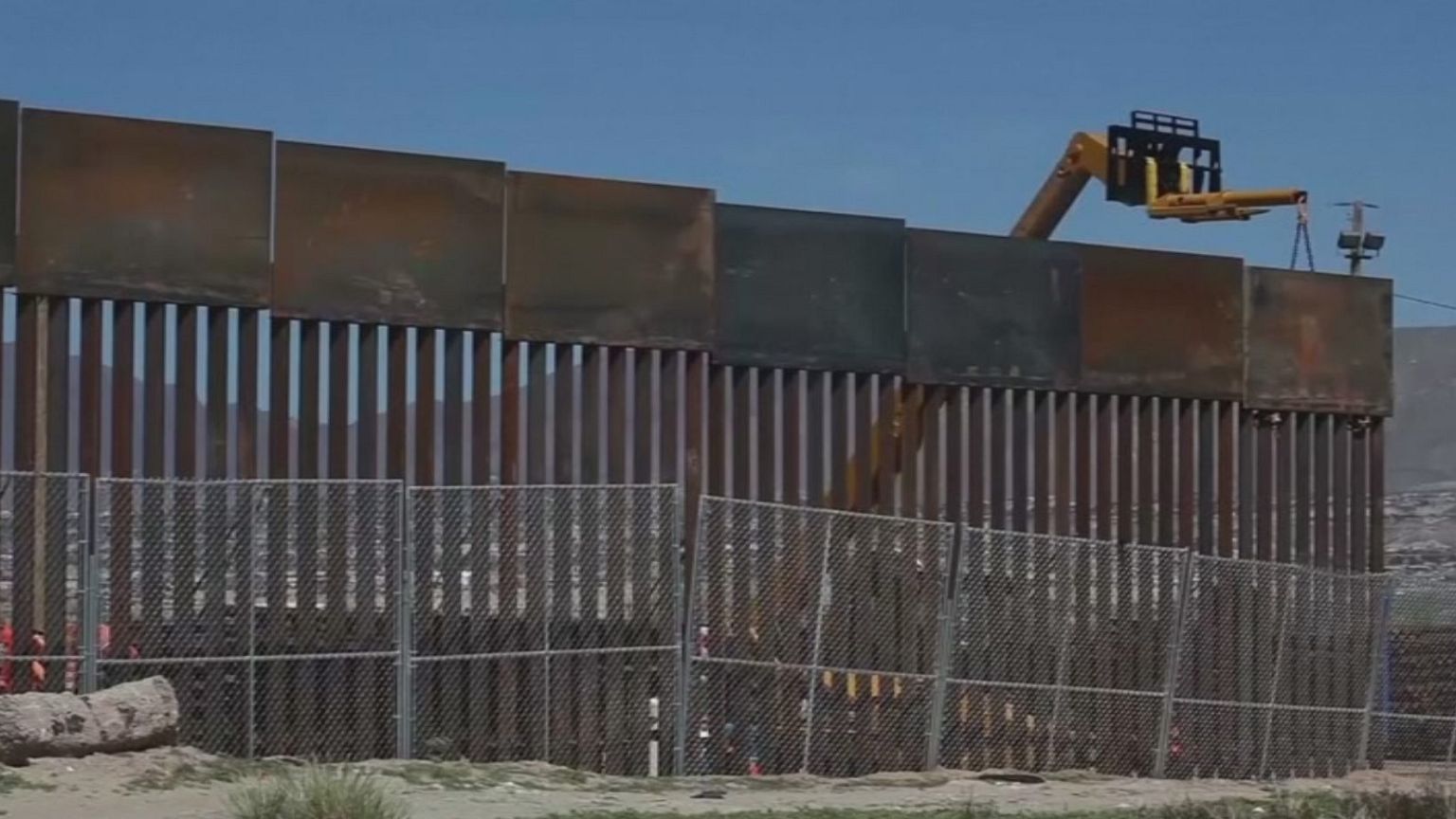 „A fal nem ér semmit!” – Mexikó tiltakozik Trump döntése ellen