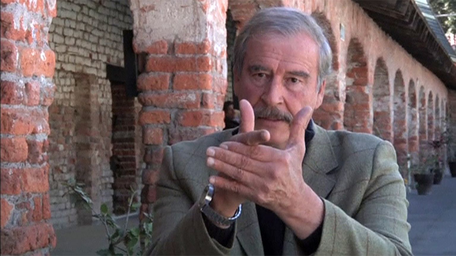 'No to your F***ing wall!' - Former Mexican president lambasts Trump