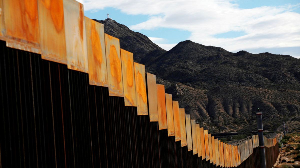 Trump, duvar parasını Meksika ürünlerine vergi koyarak çıkaracak