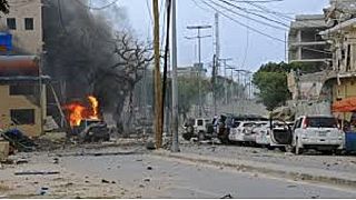 At least 7 dead after explosion outside Mogadishu hotel [no comment]