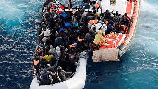 1000 refugees plucked from the Mediterranean