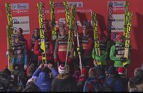 Polonia gana la prueba por equipos de saltos de esquí en Willingen