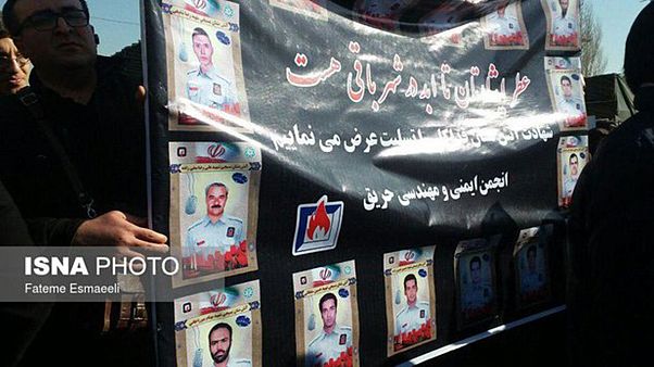 مراسم تشییع پیکر ۱۶ آتشنشان حادثه پلاسکو برگزار شد مراسم تشییع پیکر ۱۶ آتشنشان حادثه پلاسکو برگزار شد