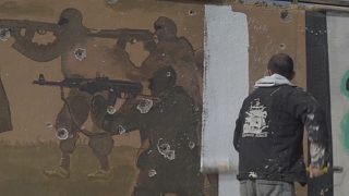 Mosul: cancellare i murales dell'Isil, un atto di libertà