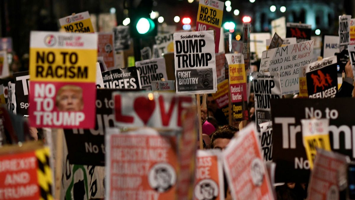 Βρετανία: Διαδηλώσεις κατά Τραμπ