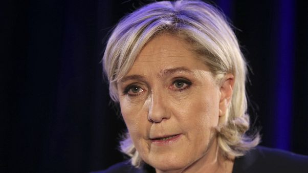 Le Pen AP'ye olan borcunu geri ödemiyor Le Pen AP'ye olan borcunu geri ödemiyor