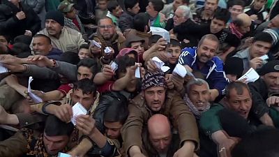 Los habitantes de Mosul piden ayuda humanitaria