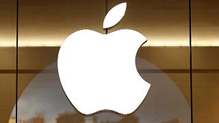 Στον «θρόνο» μετά από πέντε χρόνια η Apple, ξεπέρασε σε πωλήσεις την Samsung