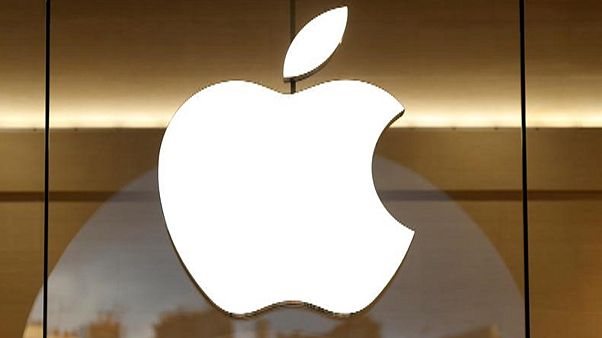 Στον «θρόνο» μετά από πέντε χρόνια η Apple, ξεπέρασε σε πωλήσεις την Samsung Στον «θρόνο» μετά από πέντε χρόνια η Apple, ξεπέρασε σε πωλήσεις την Samsung