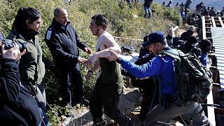 Israel: Dutzende Polizisten bei Siedlungsräumung verletzt