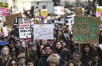 Tüntetések világszerte Trump rendelete és látogatása ellen