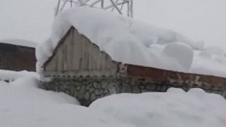 Forte queda de neve faz mais de 100 mortos no Afeganistão