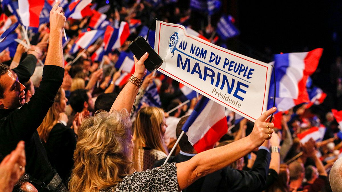 Marine Le Pen e l'Europa: "Cambiare le regole o ce ne andremo"