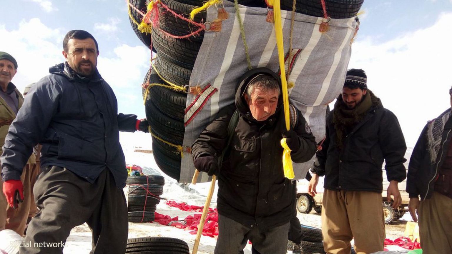 دادستان کل کشور: کولبرها مستضعف هستند و باید به آنها کمک شود