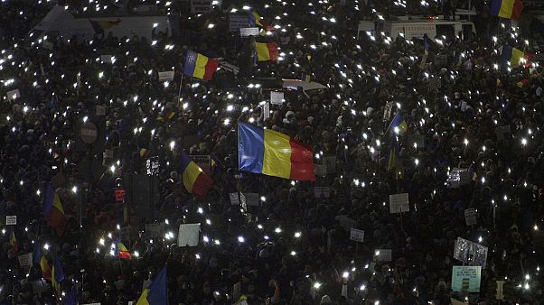 Rumanien: Misstrauensantrag gegen Regierung Rumanien: Misstrauensantrag gegen Regierung