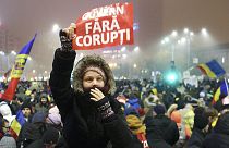 Romania: migliaia ancora in piazza contro il governo