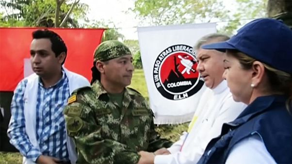جيش التحرير الوطني الكولومبي يطلق سراح جندي قبيل بدء محادثات السلام مع الحكومة الكولومبية جيش التحرير الوطني الكولومبي يطلق سراح جندي قبيل بدء محادثات السلام مع الحكومة الكولومبية