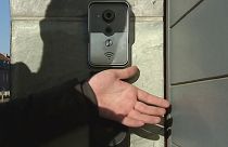 Azienda belga propone ai dipendenti un microchip sottocutaneo al posto del badge
