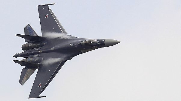 Bombardeiros russos voam perto de espaços aéreos francês e britânico Bombardeiros russos voam perto de espaços aéreos francês e britânico