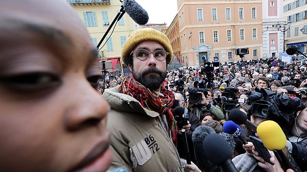 Enyhe ítélet az illegális határátlépőket segítő francia aktivistának Enyhe ítélet az illegális határátlépőket segítő francia aktivistának