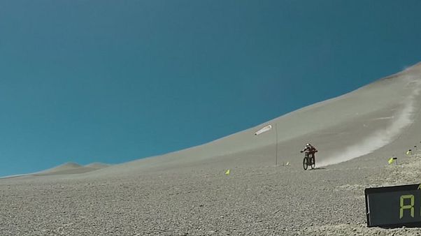 Récord mundial de velocidad en bicicleta de montaña en Atacama Récord mundial de velocidad en bicicleta de montaña en Atacama