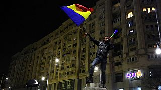 Manifestantes mantêm-se mobilizados na capital romena