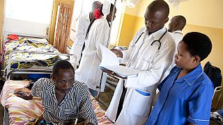 Rwanda: Government bans medics from using mobile phones at work