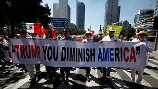 المكسيكيون تحتجون على سياسة ترامب