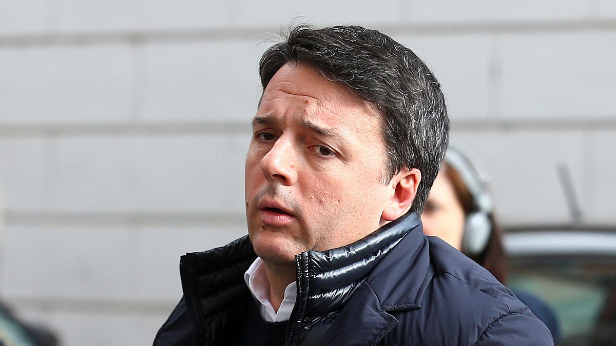 Ренци может уйти в отставку с поста лидера ДП, чтобы вернуться